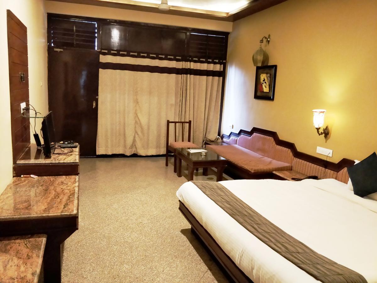 Hotel Mount Regency Mount Abu Exterior photo